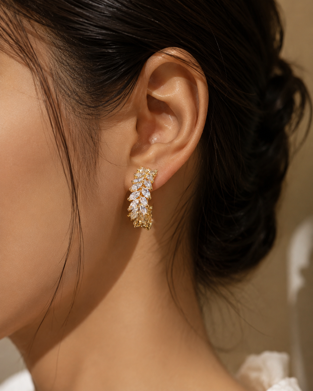 Imperial Royal Earrings Aura