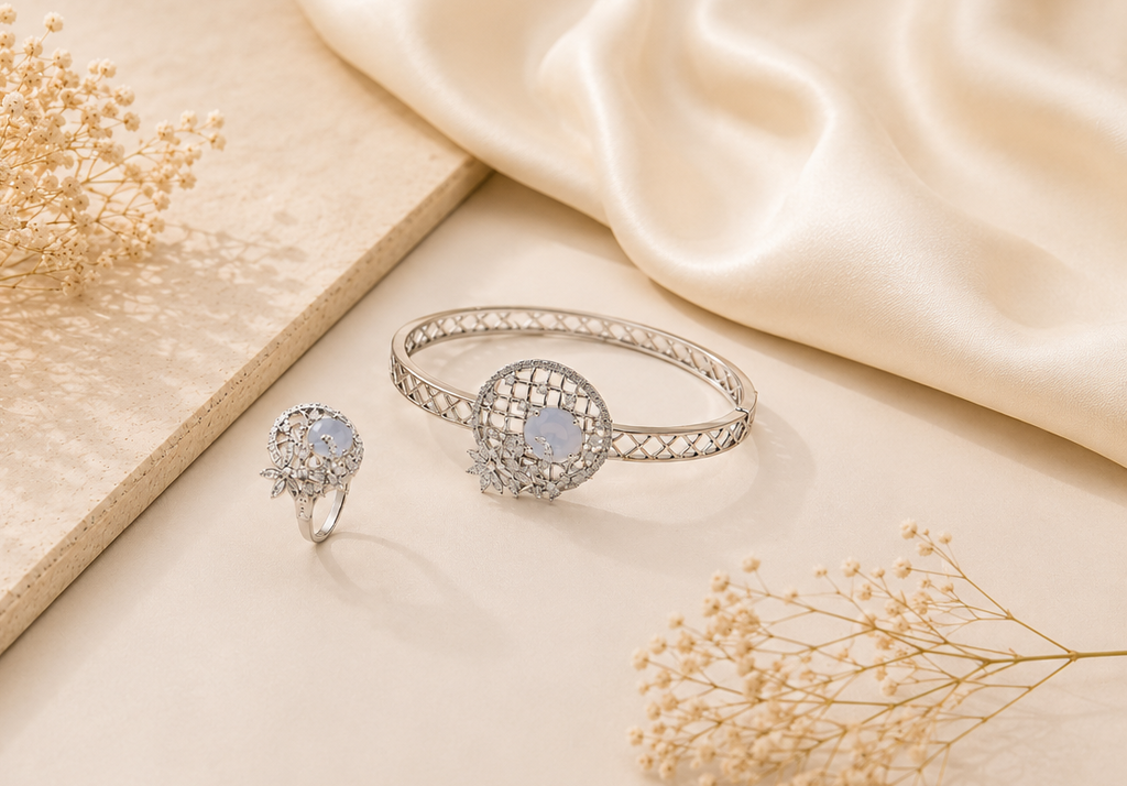 Twilight Gray Bloom Set ( Bracelet & Ring ) Aura