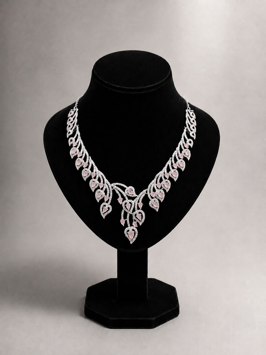 Maleekah Veloura Luxe Set