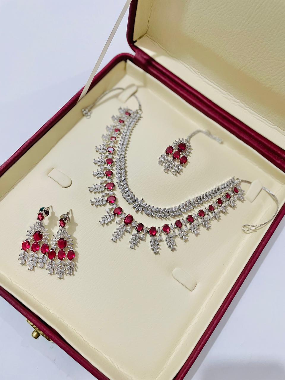 Roselle Elegance-One Carat Majestic Set